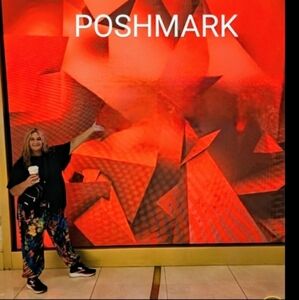 50% Closet Sale.READ DETAILS INSIDE DESCRIPTION